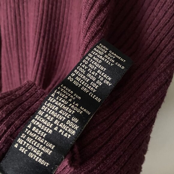 DG2 Diane Gilman Burgundy Cotton Blend V-Neck Sweater - Picture 13 of 13
